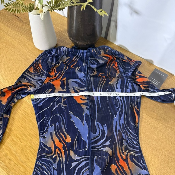 Spoiled Label Long Sleeve full length bodycon Abstract Dress women’s size medium - Picture 4 of 9